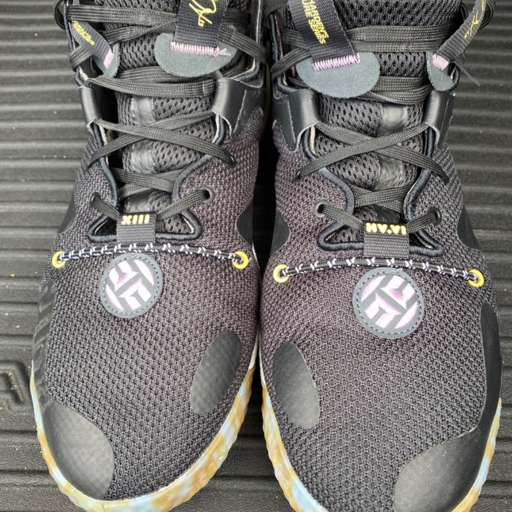 HARDEN VOL 6 - Picture 3 of 5